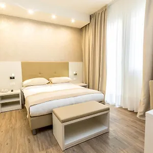 *** Hotel Touring Italien