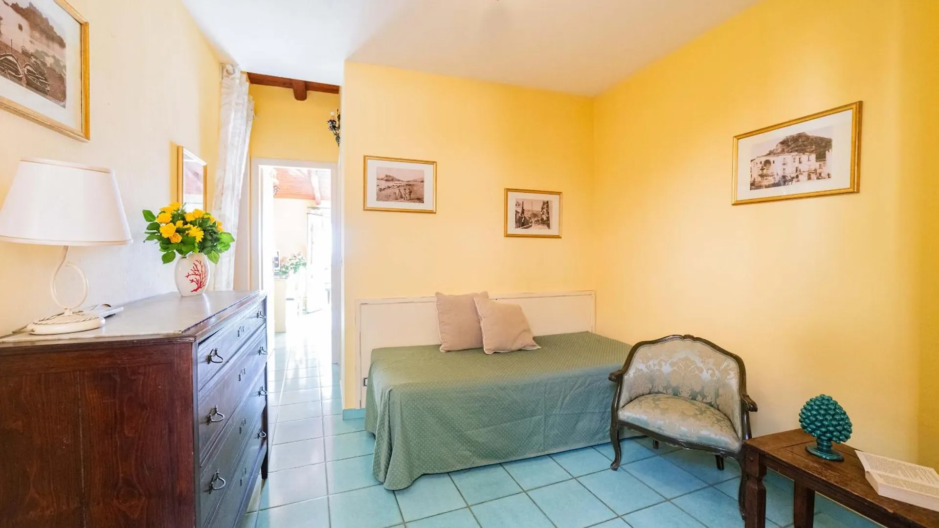 ***  טאורמינה Mendolia Beach Hotel איטליה