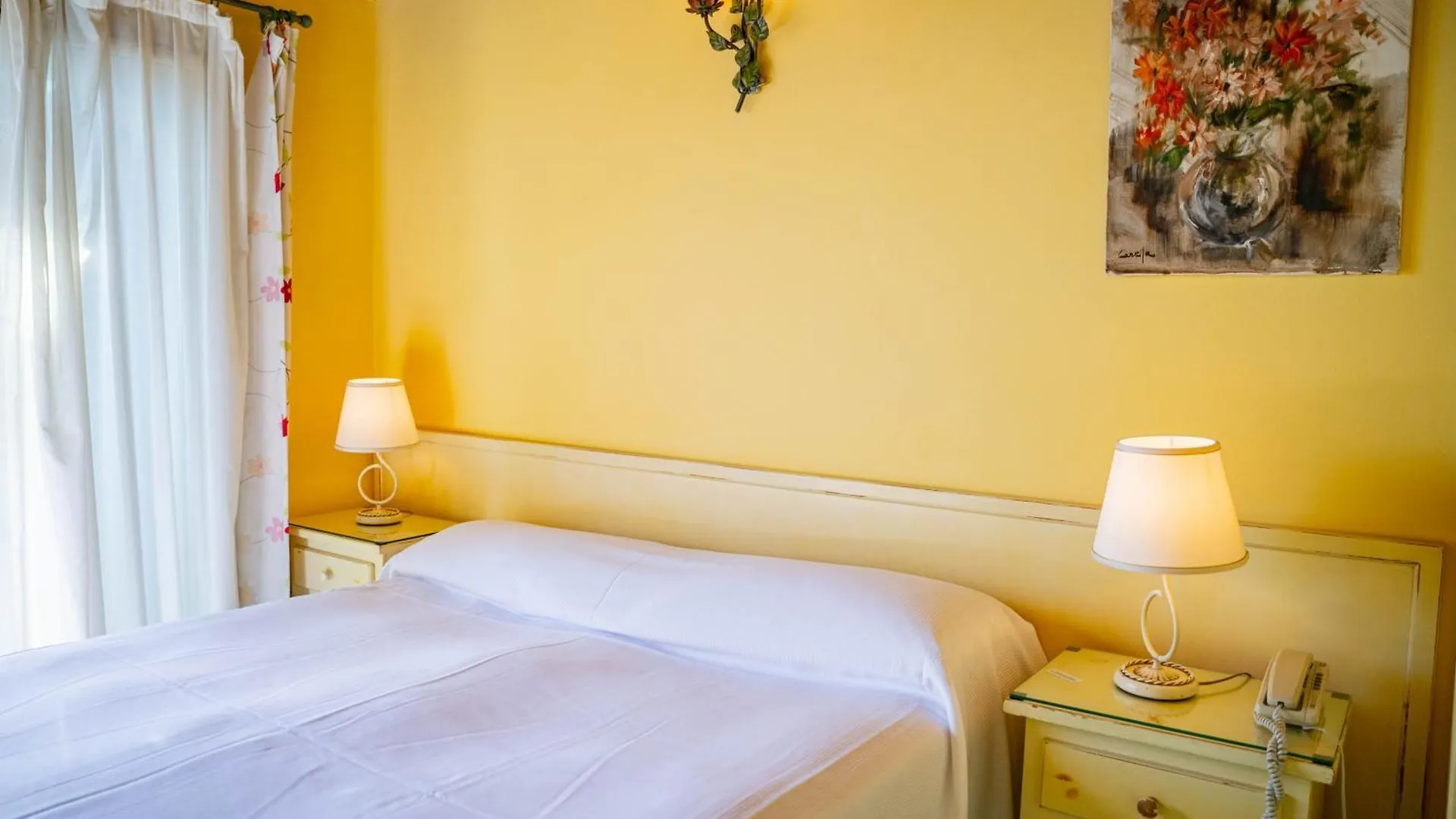 טאורמינה Mendolia Beach Hotel