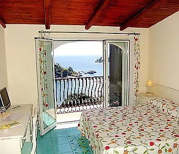 טאורמינה Mendolia Beach Hotel