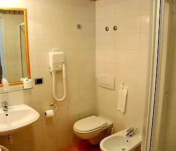 טאורמינה Mendolia Beach Hotel 3*,