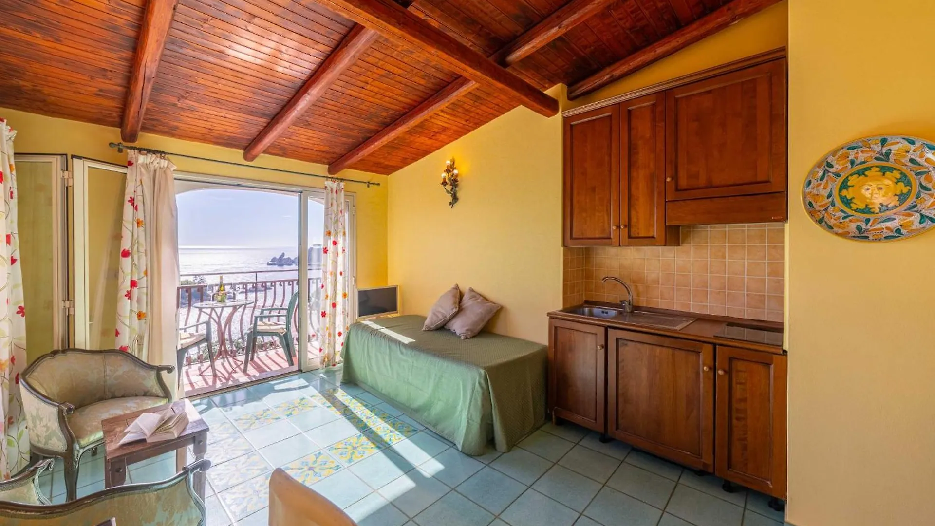 Mendolia Beach Hotel Taormina